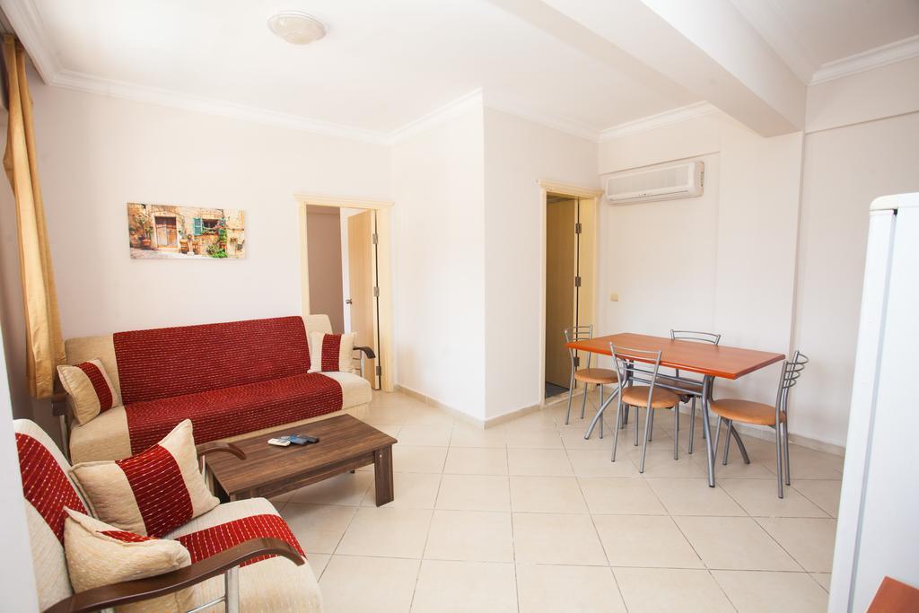 Yalcinkaya Apart Hotel Кешме Экстерьер фото