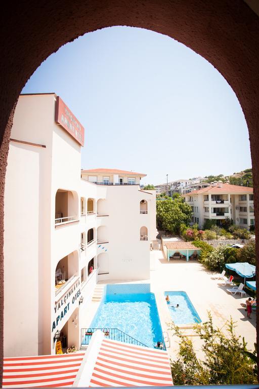 Yalcinkaya Apart Hotel Кешме Экстерьер фото