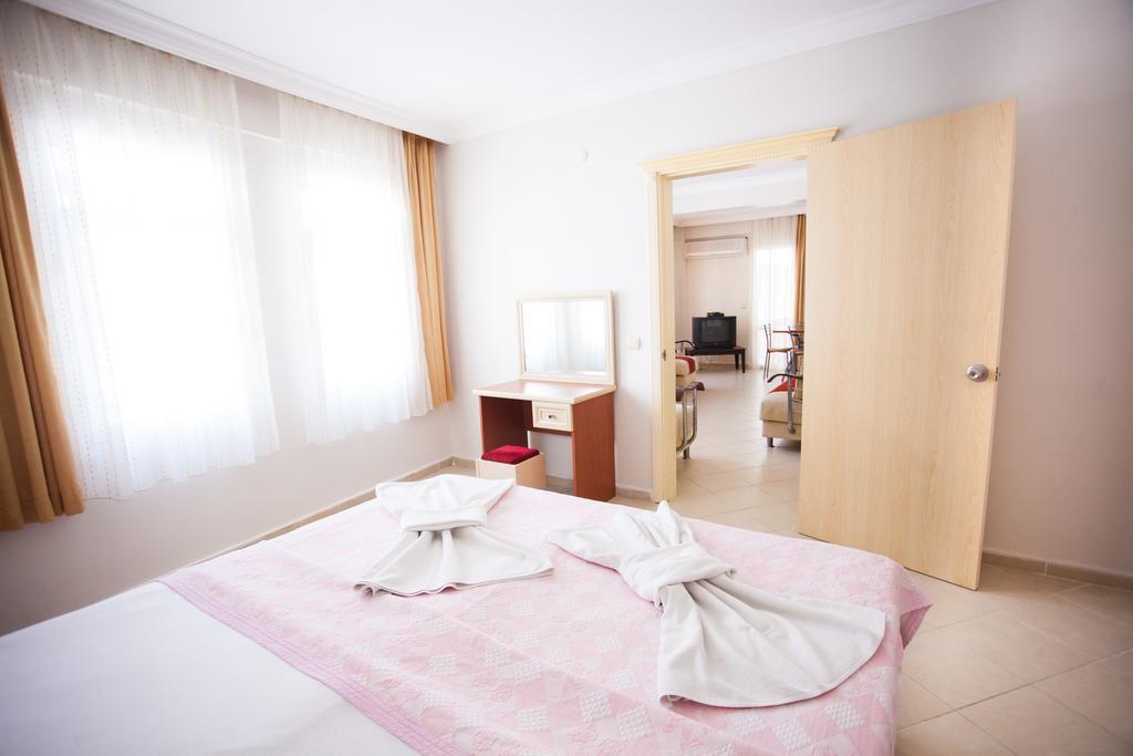 Yalcinkaya Apart Hotel Кешме Экстерьер фото